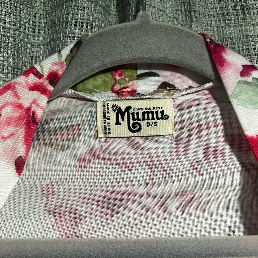 Floral Robe - Picture 2 of 3